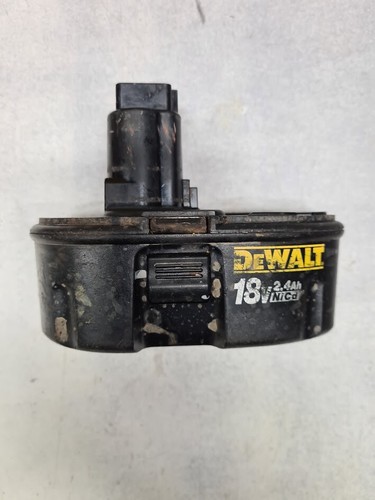 Lot of 4 DeWalt Tools & Batteries - Used, Working, No Packaging - Picture 10 of 20