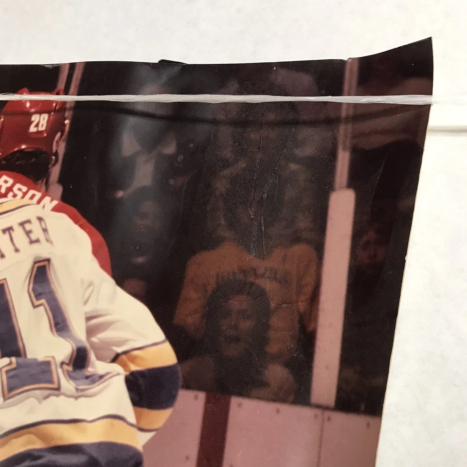 1979 Blues Redwings Poster 23 3/4 x 19 3/4 Brian Sutter Bernie Federko Man Cave - Image 2 of 4