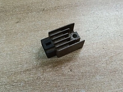 Un Régulateur de tension HONDA MBX MTX SH515-12 - Photo 1/3
