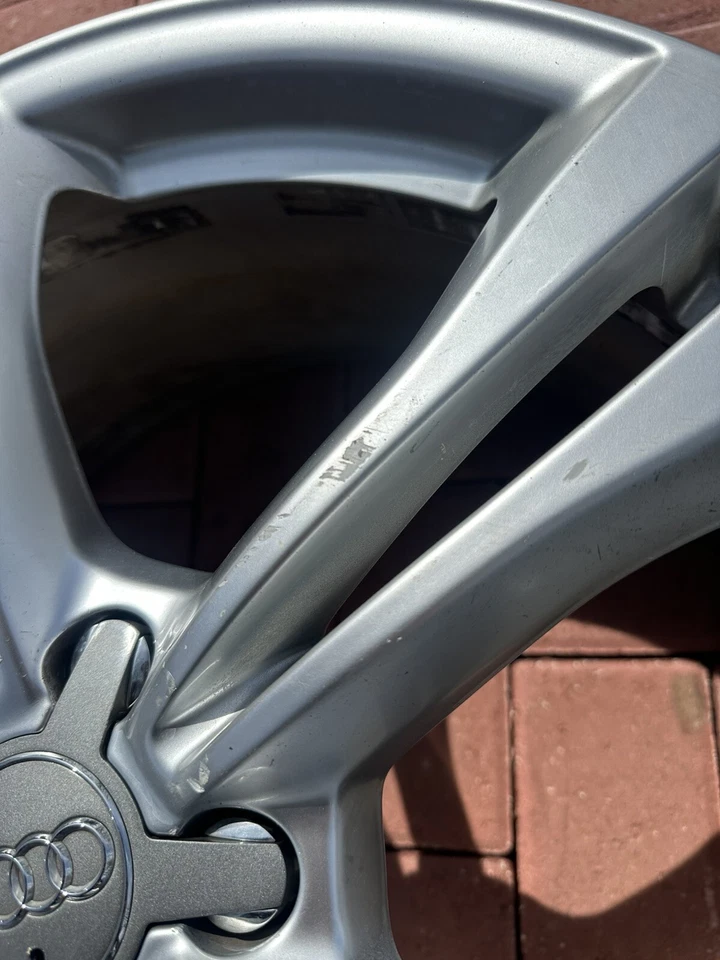 2013-2018 Audi S6 Factory OEM 20" wheel Rim 4G0601025BT - Image 3 of 4