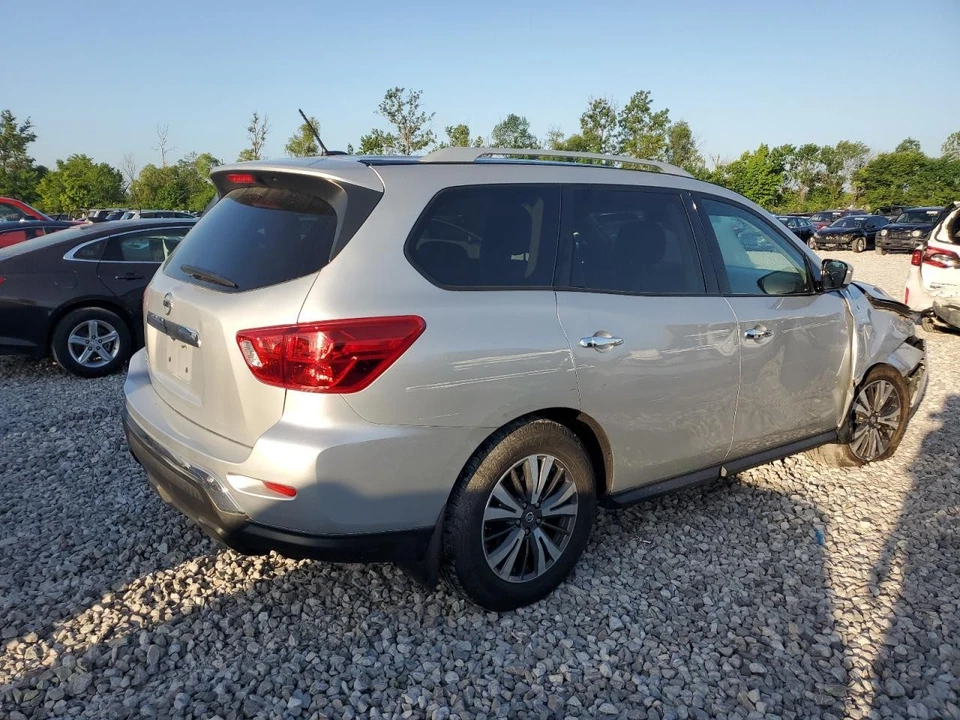 Conjunto de puerta trasera izquierda usado lado trasero se adapta a: Nissan Pathfinder 2017 eléctrico sin Foto 4 de 4