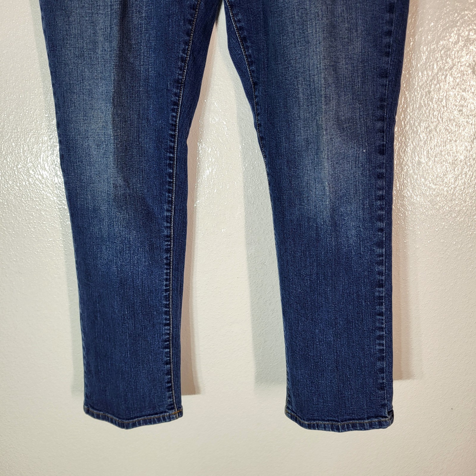 Tommy Hilfiger Denim Men 33x30 Dark Blue Denim Classic Straight Leg Relax Waist thumbnail 6