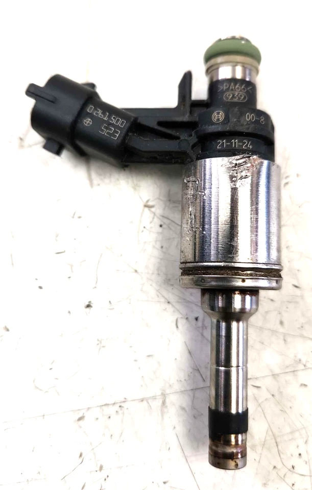 Conjunto de inyector de combustible Subaru Ascent 2019-26 OEM P/N 16600AA33A Foto 2 de 4