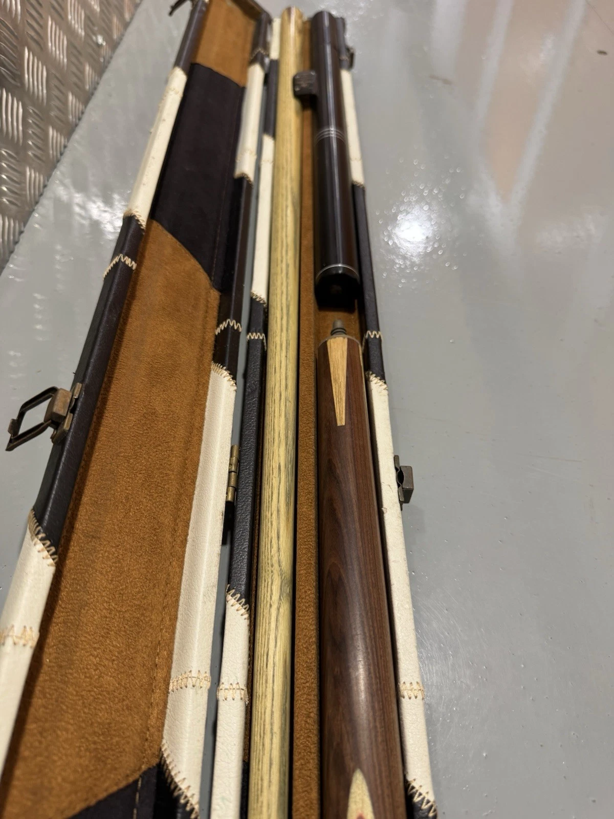 Peradon Pulsar 3/4 Pool Cue In Hard Case 5