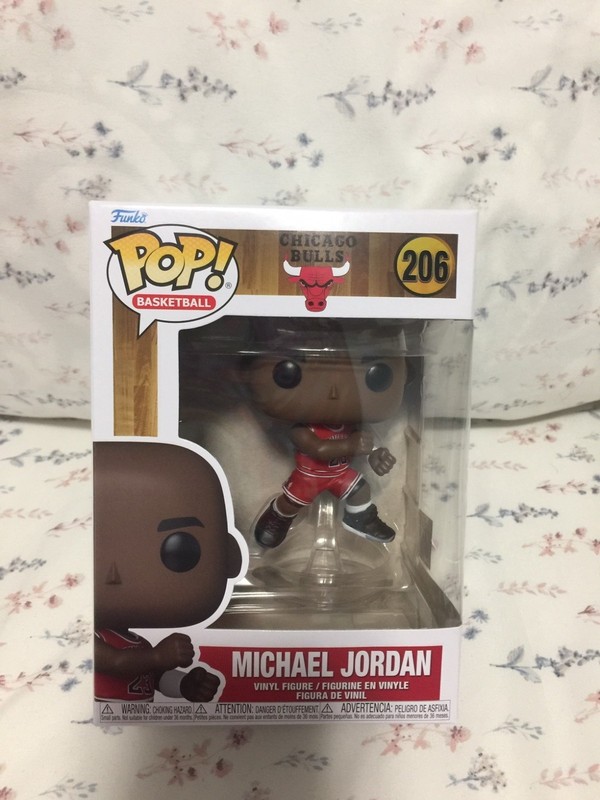 FUNKO POP! BASKETBALL / CHICAGO BULLS / MICHAEL JORDAN #206 / COMES IN PROTECTOR