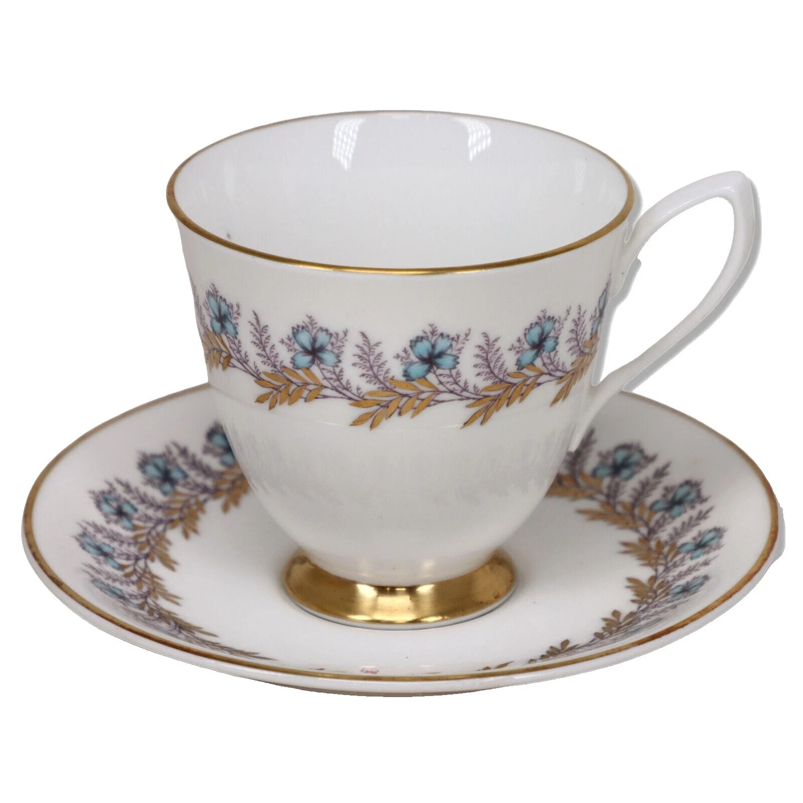 Чайные чашки и блюдца из костяного фарфора Royal Albert