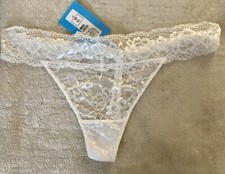 BNWT M S Lace Thong in White Lace UK 18