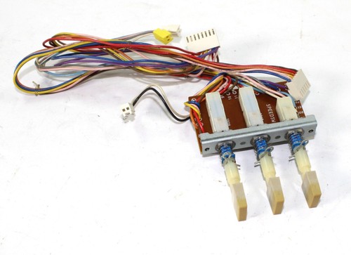 TASCAM MODEL 32 SPEED SWITCH ASSEMBLY 5200074500 - Picture 2 of 3