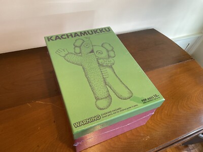 KAWS KACHAMUKKU Vinyl Figure Green/Red - Brand New/Factory Sealed