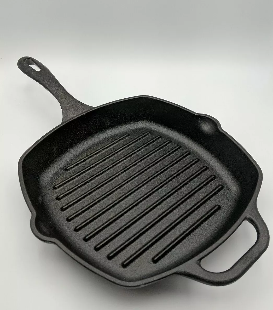 Victoria Cast Iron Skillet. Frying Pan with Long Handle 10 Black