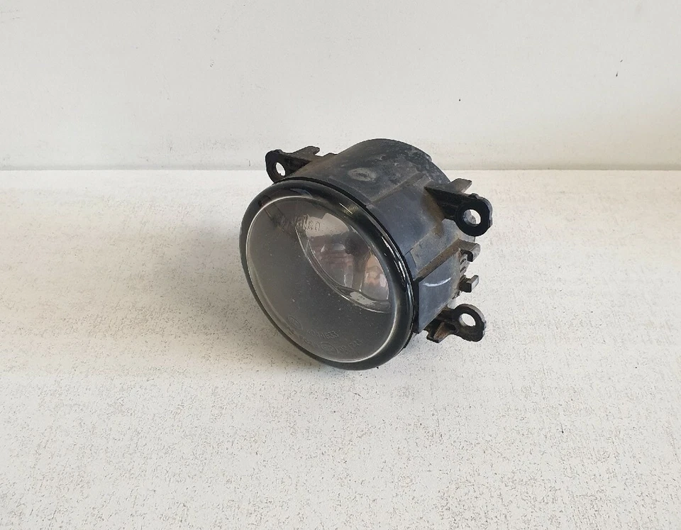 ANTIBROUILLARD AVANT DROIT GAUCHE RENAULT SCENIC 2 MEGANE 2 Ref 8200074008 - Photo 2/4