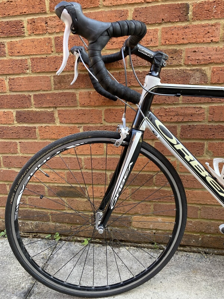 Orbea Aqua Road Bike black and white Walton-on-Thames Surrey £300