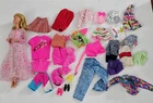 J-166 VINTAGE 1970'S MATTEL BARBIE DOLL WITH 70'S -80'S CLOTHING