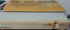 Commodore C 128 D + tastiera (con cavi) funziona 1022769 computer classico 8 bit