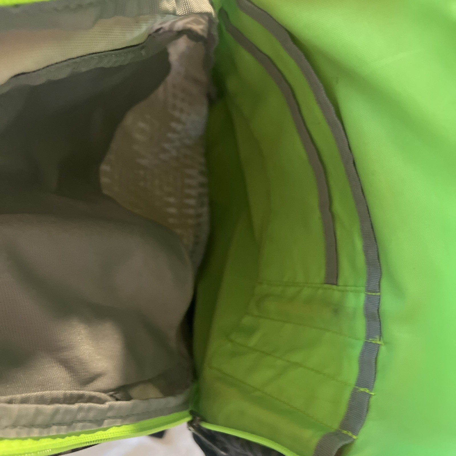 under armor backpack Black/green - image 3