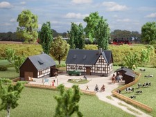 Auhagen N  14465 - Gehöft (Wohnhaus, Scheune, Schuppen & Geräteschuppen)    Neu