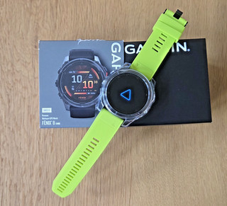Garmin Fenix 8 AMOLED Premium Multisport GPS Watch 51mm – Garantie NEUWERTIG