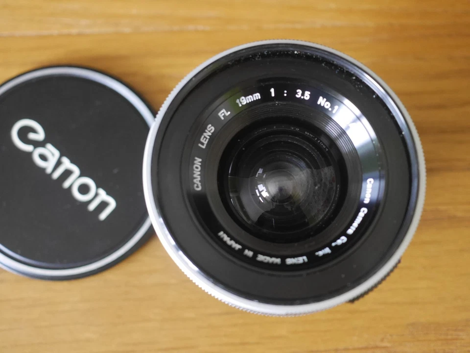 Canon FL 19mm f/3.5 Wide Angle Manual Focus Lens fits FD etc... - Image 3 of 4