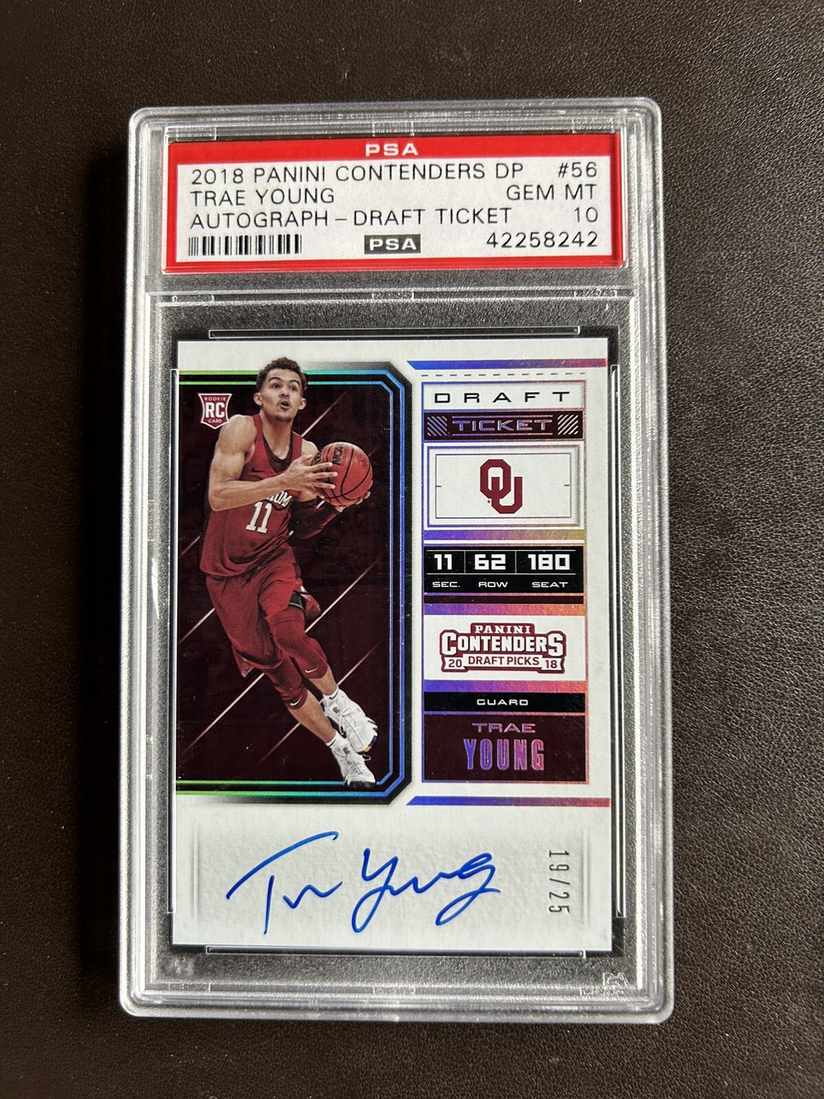 2018-19 Contenders DP TRAE YOUNG Draft Ticket Rookie RC Auto #56 /25 PSA 10
