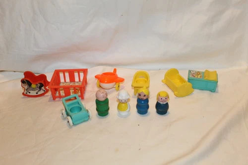 Vintage Fisher Price Vintage Little People Play Family Nursery Set #761 C