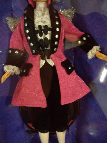 Barbie, Collezione Bellezze Americane, "George" 1996 Mattel - Foto 5 di 8
