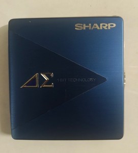 極美品 SHARP 1-Bit ポータブルMDプレーヤー MD-DS70-S Sharp Md Player |