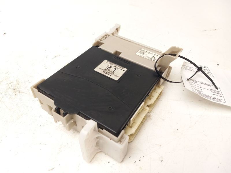 2013 TOYOTA PRIUS MULTIPLEX BODY CONTROL MODULE BCM OEM