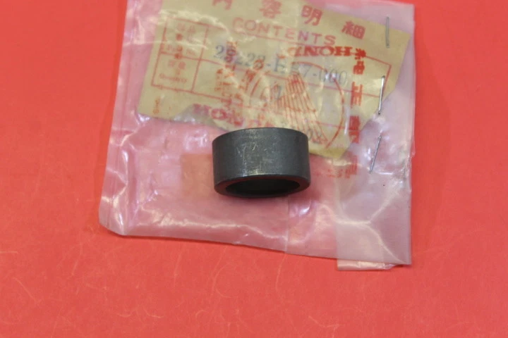 NOS HONDA 1986-1987 TR200 CONTRAEJE CASQUILLO PIEZA # 23222-HB7-000 Foto 4 de 4