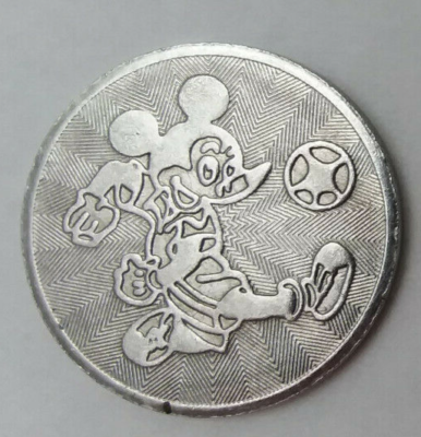 m*u様 No.39065 ミッキーマウス WITH FOOTBALL 4点セッ Mickey Mouse Soccer Slot Pachinko Game Token 24mm | eBay