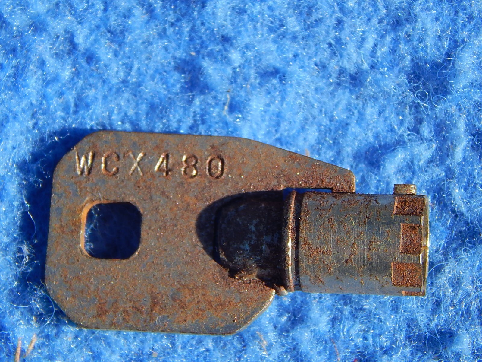 Wurlitzer Key WCX 480 Chicago Lock wall box or cash box key