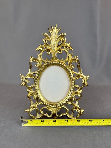 Vintage Virginia Metalcrafters Brass Acanthus 8 1/2" Oval Picture Frame 12-9 (B) - Picture 8 of 15