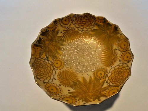 Kutani Pedestal Bowl Pointed Rim Floral Design 4 1/2" High - Picture 3 of 10
