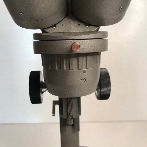 Olympus Tokyo Industrial Vintage Optical Microscope VT-ll Made in Japan G10X - Bild 11 von 24