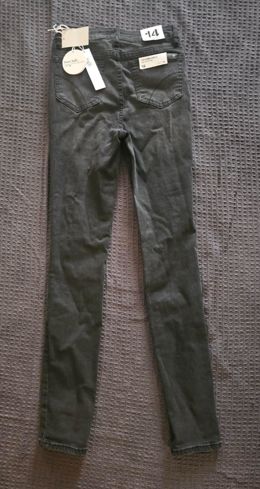 Picture 4 of 10