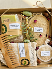 Eco Friendly Beauty gift sets for her(8 Items) | Face, Hair & Body