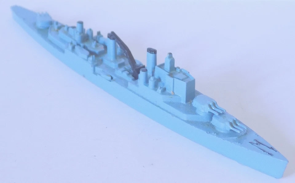 Triang Minic Waterline Ships (1959-64) M.762 Royal Navy HMS Superb. FREE UK P&P. - Image 3 of 4