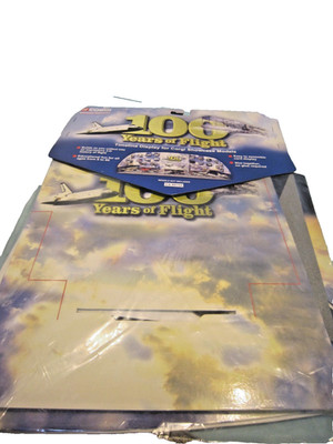CORGI SHOWCASE COLLECTION '' 100 YEARS OF FLIGHT '' TIMELINE DISPLAY CS90154