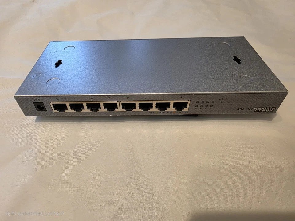 Zyxel MG-108 Desktop Multigig Switch 8 Ports, 2.5g, Unmanaged - Image 3 of 4