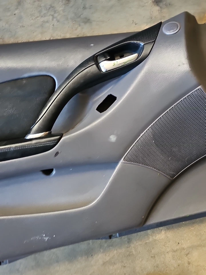 Toyota Celica 2000 2001 2002 2003 2004 2005 paneles de moldura de puerta LC23 D.S. Izquierda Foto 3 de 4