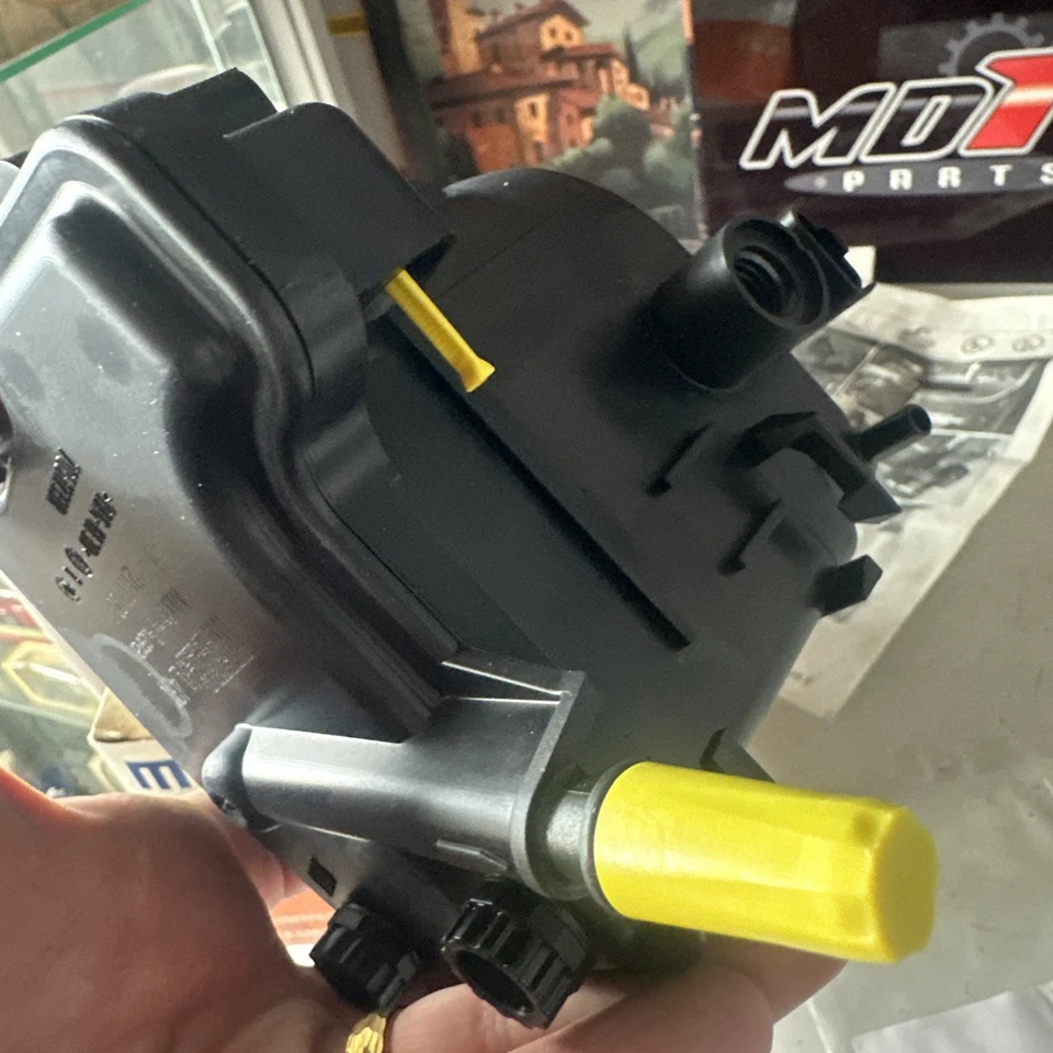 Filtro de combustible MAHLE para CITROEN FORD MAZDA PEUGEOT MINI SUZUKI VOLVO 1.6D KL431D Foto 4 de 4