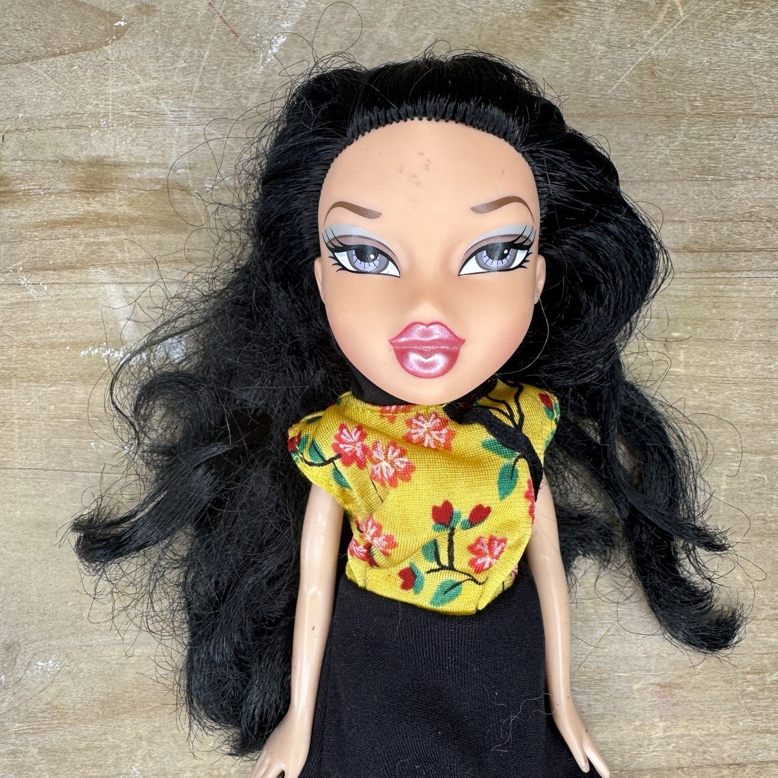 Vintage Bratz 2001 Jade Doll Black Hair Asian Pink Lips Beau