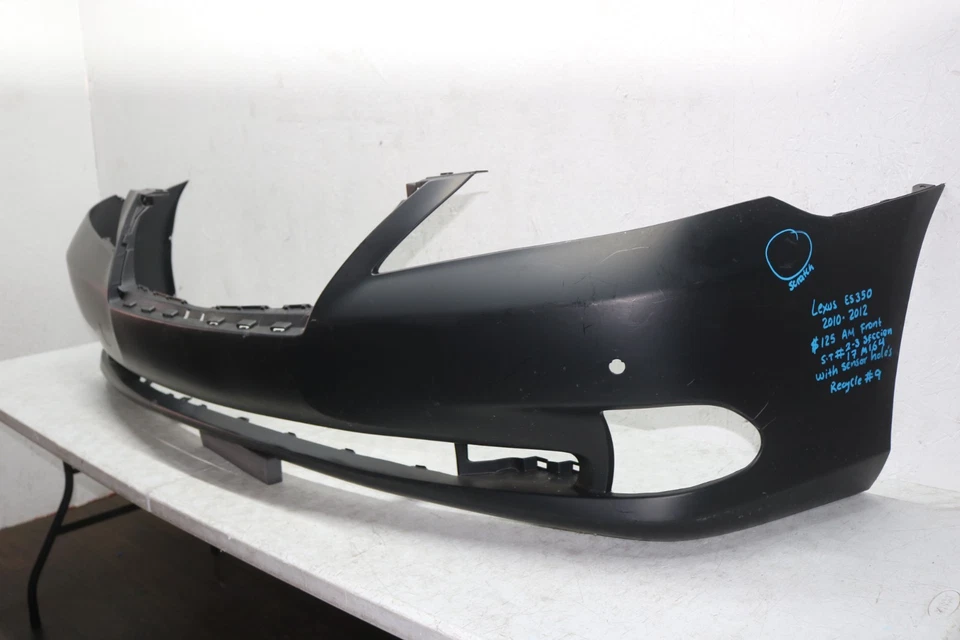2010 2012 LEXUS ES350 FRONT BUMPER COVER WITH SENSOR HOLES Foto 3 de 4