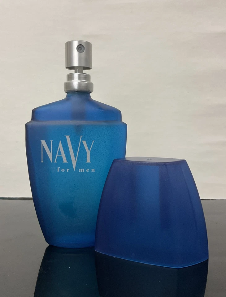 Navy For Men By Dana spray de colônia 1,0 fl oz/30 ml, como na foto. - Imagem 4 de 4