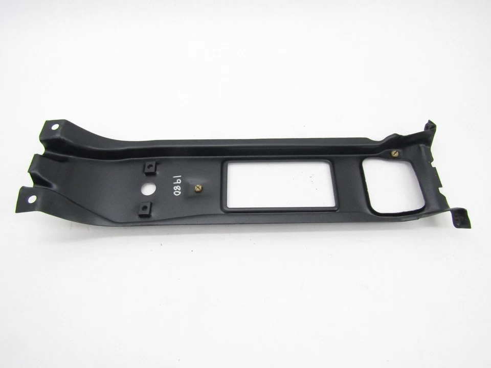 1979-1980 Chevrolet pickup CENTER GRILLE BRACKET C10 C20 K10 K20 K5 Suburban - Image 2 of 2