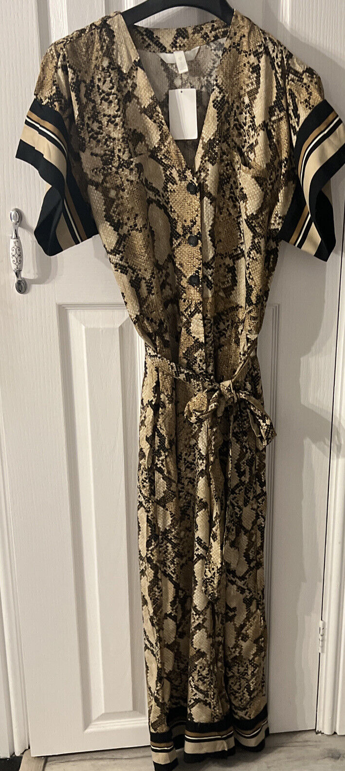 Picture 2 of 9