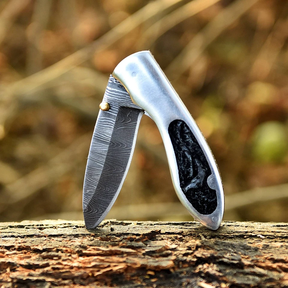 Handmade Damascus Knives Folding Blade Pocket knife - Back Belt Clip Hunter Gift - Image 4 of 4