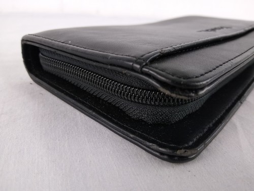 Bench Women's Leather Look Logo Stamped Purse Black BNWT F2 - Picture 6 of 14