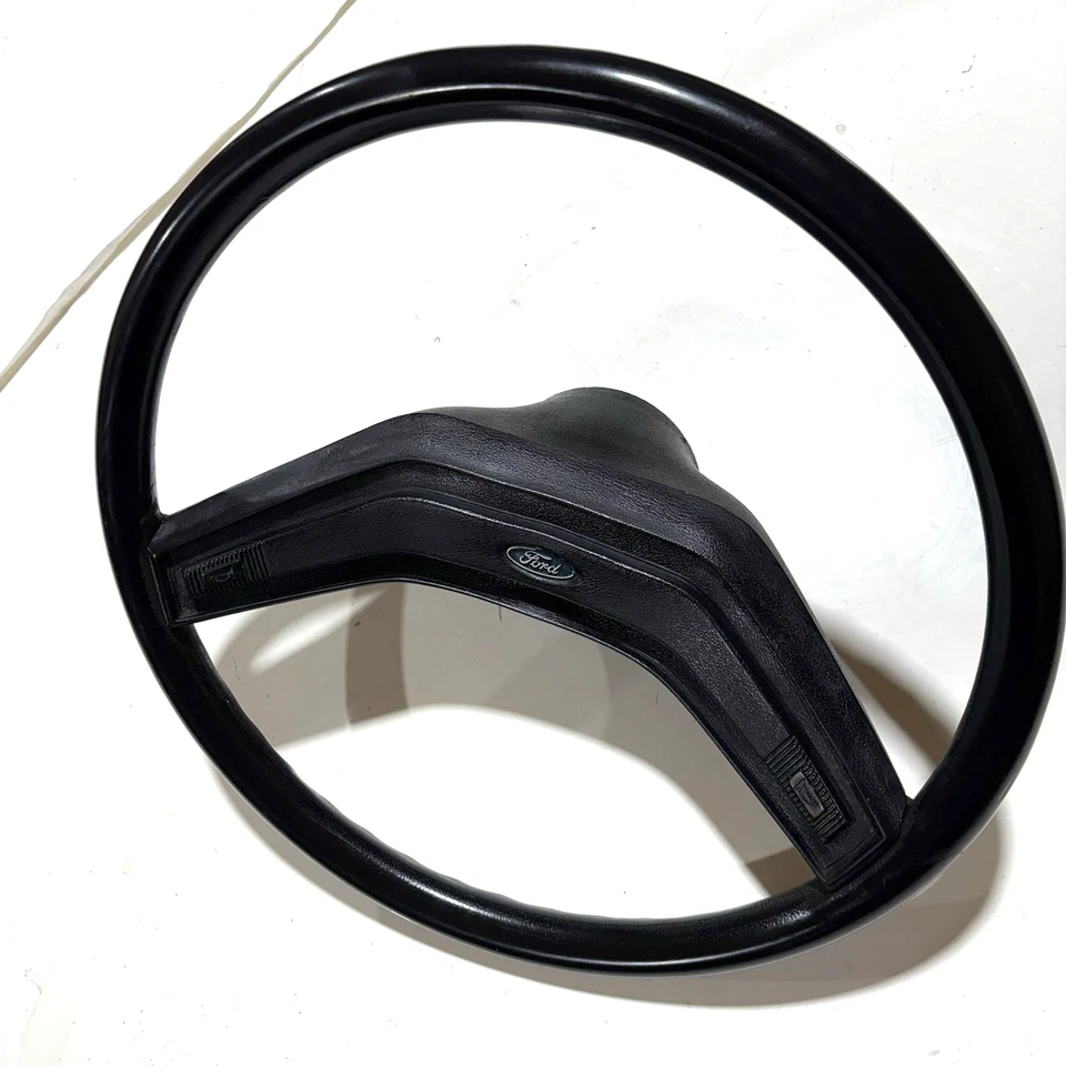 Volante Ford F-150 1979-1986 (Bronco) con bocina (Econoline, F-100) Foto 3 de 4