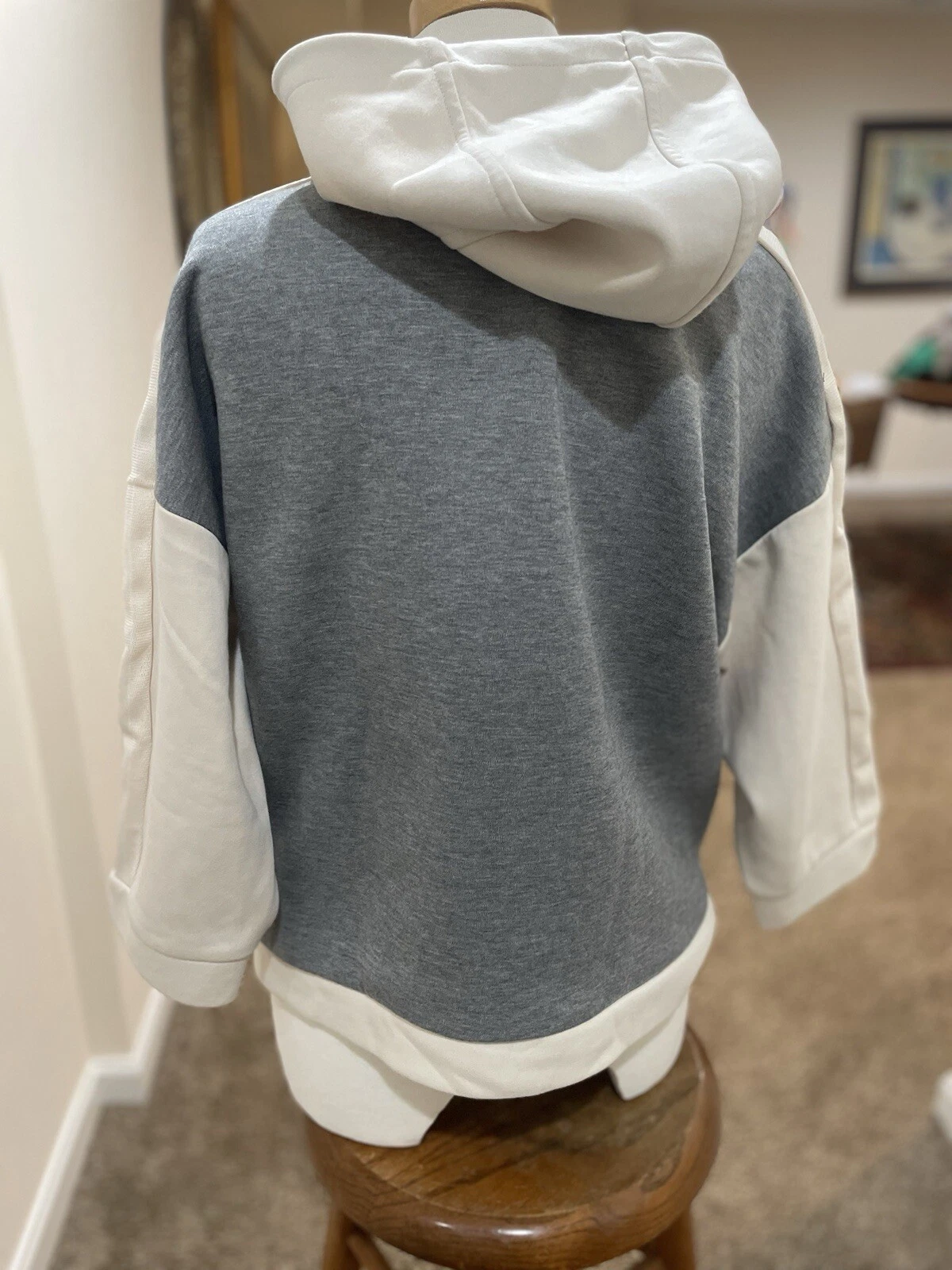 OFF WHITE Felpa con cappuccio PUMA donna collo imbuto color block avorio grigio usata in ottime condizioni tasche