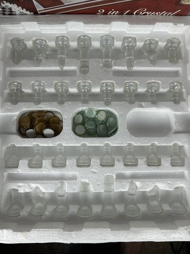 Imperial Crystal Chess Set - Chess and Checkers Game Frosted Glass Two in One - 第 7/11 張圖片